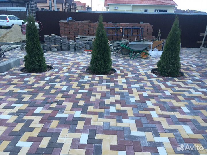 Мастер по укладке тротуарной плитки