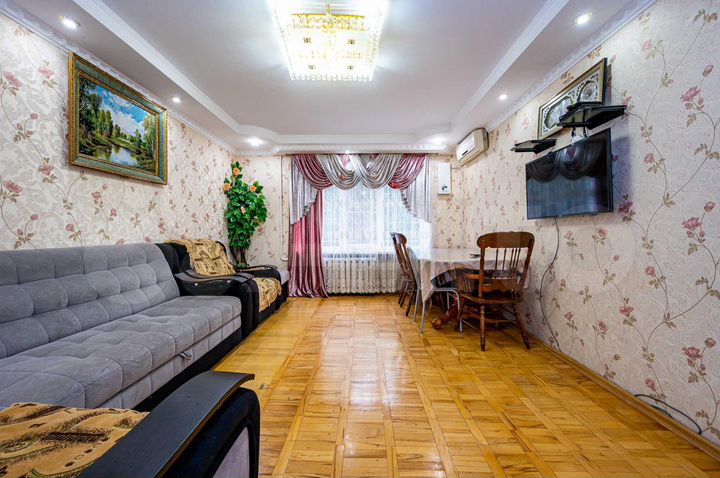 4-к. квартира, 82 м², 1/5 эт.