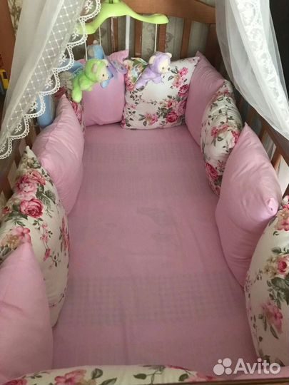 Комплект в детскую кроватку бортики