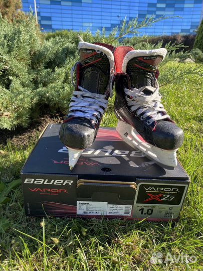 Хоккейные коньки bauer