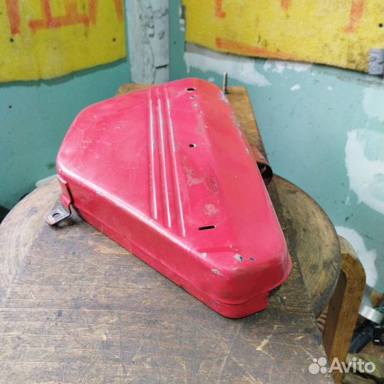 Левый бардачек мотоцикла Ява 634