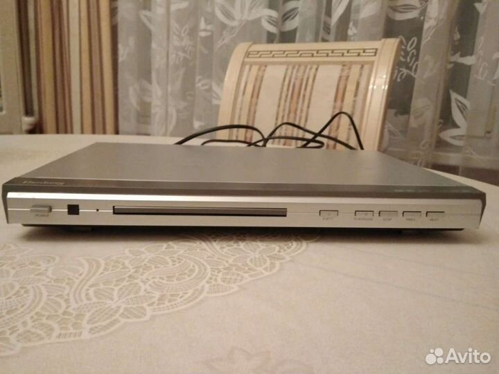 DVD плеер Elenberg