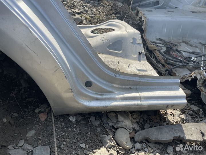 Renault Sandero Крыло заднее правое