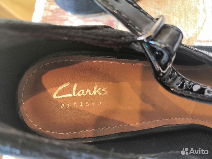 Босоножки Clarks Artisan Collection на каблуке 37