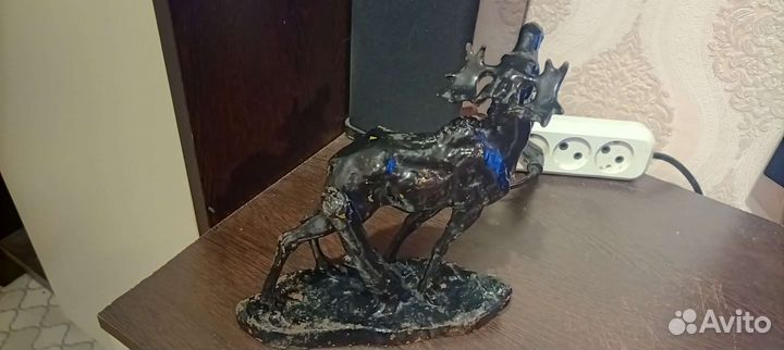 Чугунная статуэтка лось