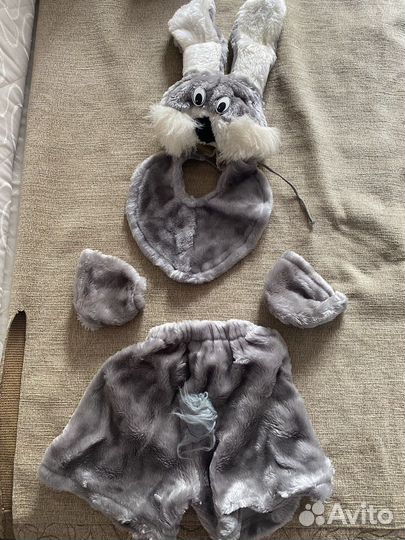 Новогодний костюм: медведь, волк, заяц, пингвин