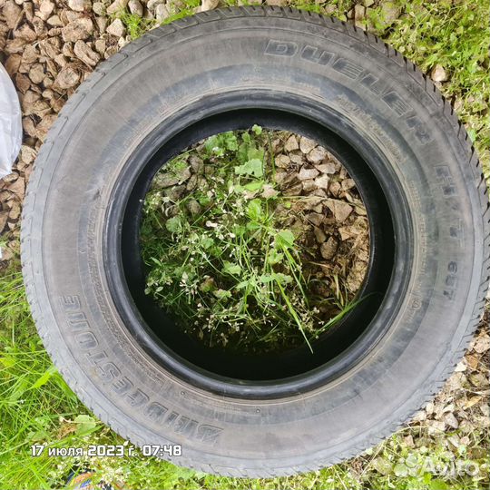 Bridgestone Dueler H/T 687 335/60 R16