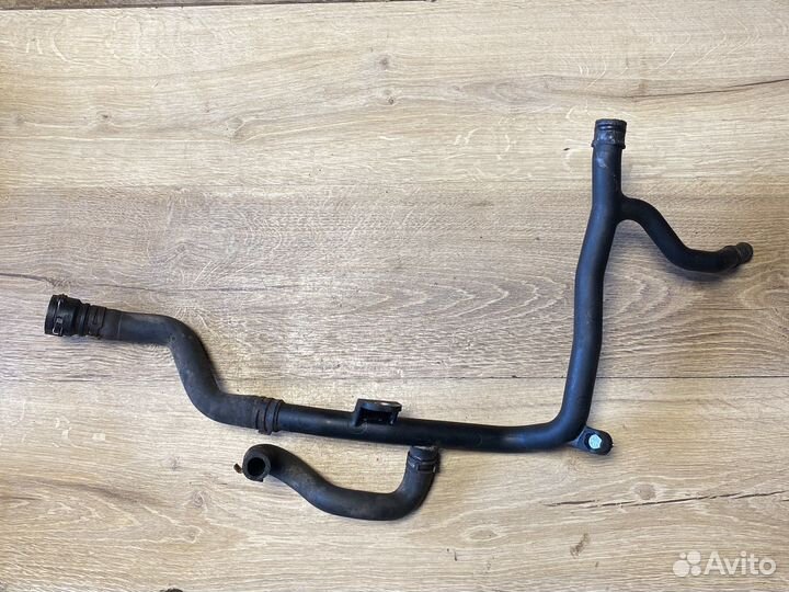 Volkswagen golf 5 plus трубка охлаждающий жидкости