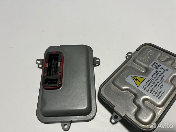 Модуль управления фары Mercedes W204 Mercedes W221