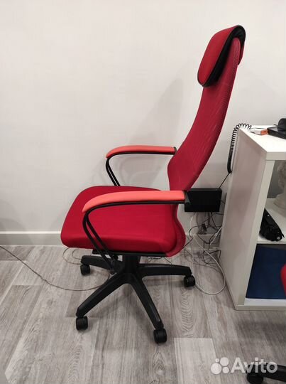 Офисные кресла 
