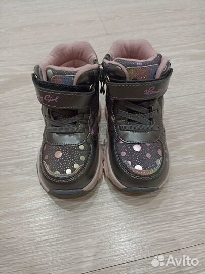 Ботинки демисезонные для девочки 23 размер