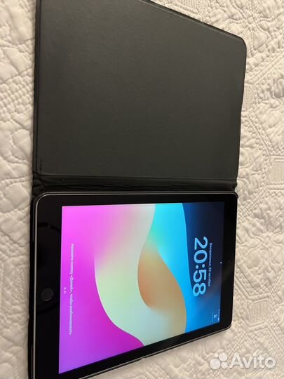 iPad 6 поколения 128 гб Space Gray