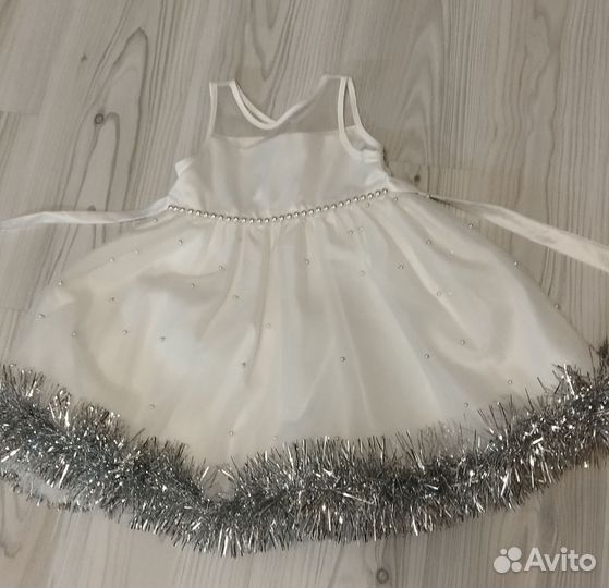 Платье праздничное 4-5 лет