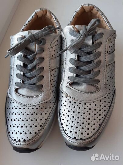 Кроссовки женские 38 размер