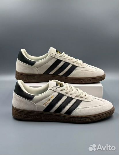 Кроссовки adidas spezial