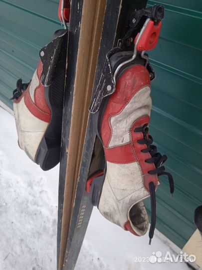 Лыжи с ботинками