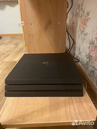 Sony playstation PS4 pro 1тб