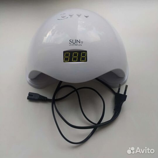 Лампа для ногтей