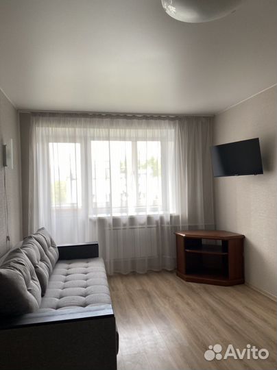 Тумба под телевизор угловая