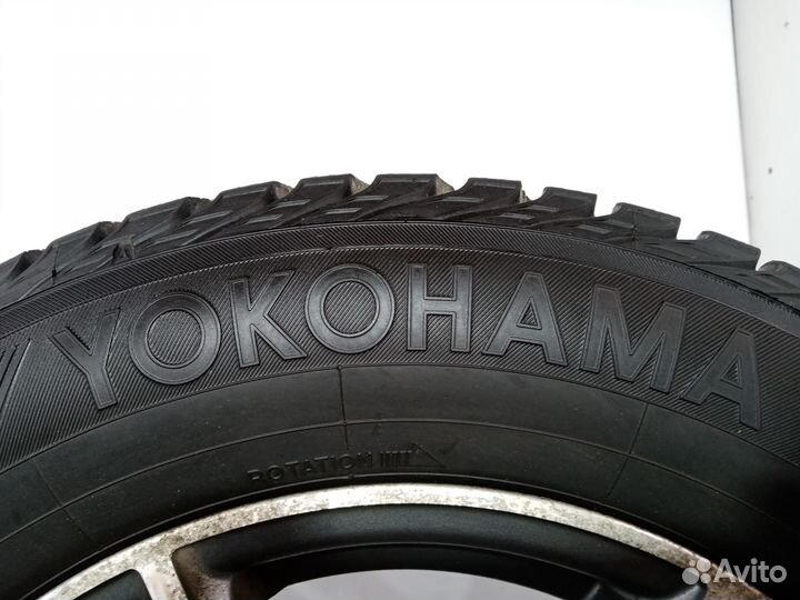 Yokohama Ice Guard Stud IG55 215/65 R16