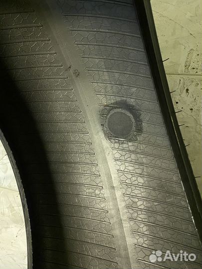 260/40 R18 Metzeler Cruisetec (174)