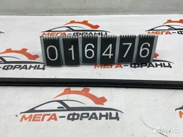 Бархотка стекла задняя левая Peugeot 407 седан RFJ