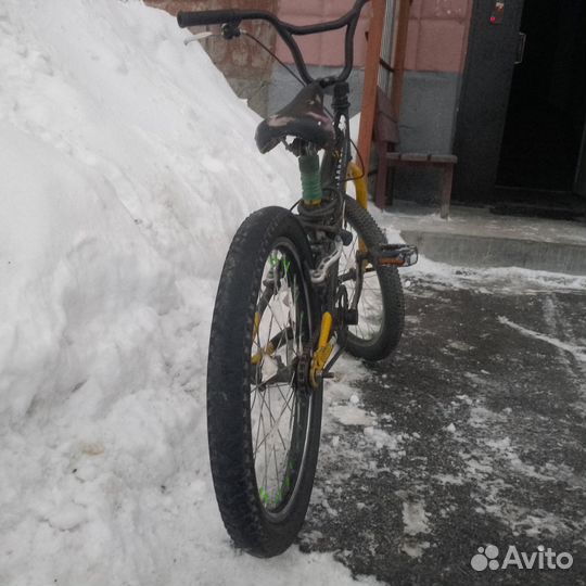 Трюковой велосипед bmx