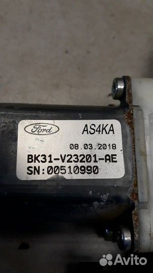 Моторчик стеклоподъемника передний левый