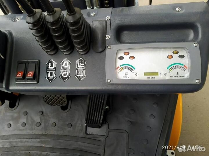 Вилочный погрузчик UN Forklifts FD15T, 2023