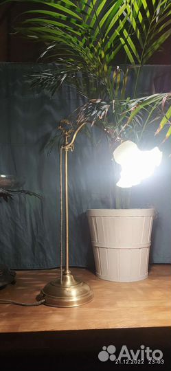 Лампа настольная зелёный плафон модерн 19 век