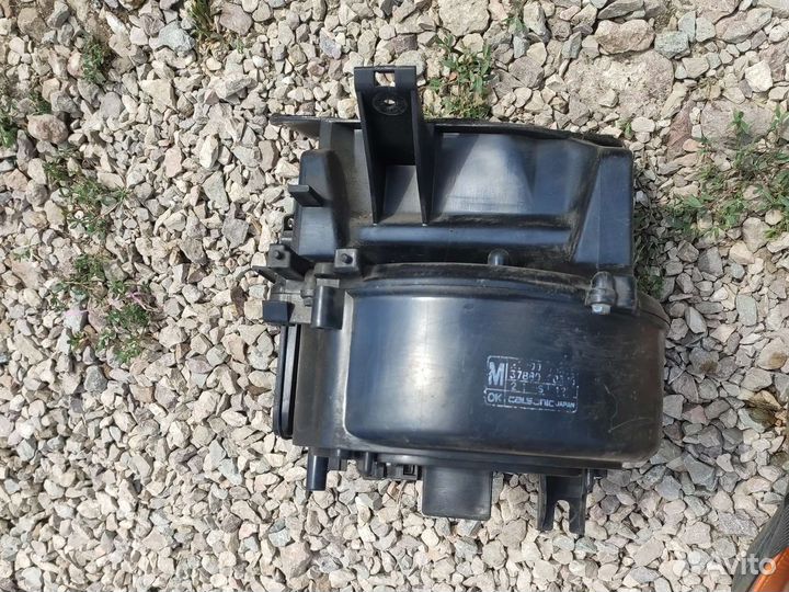 Корпус моторчика отопителя Ниссан Санни у10 универ