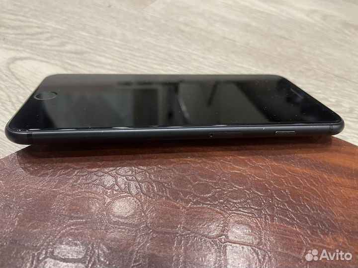 iPhone 8 Plus, 128 ГБ