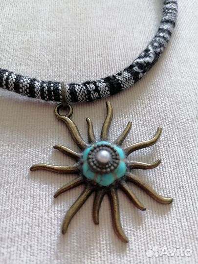 Колье чокер