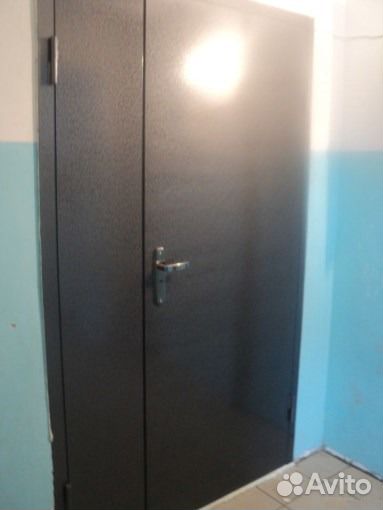 Тамбурная дверь