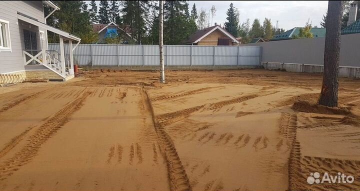 Выравнивание участка, расчистка участка