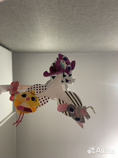 Мобиль на кроватку tiny love