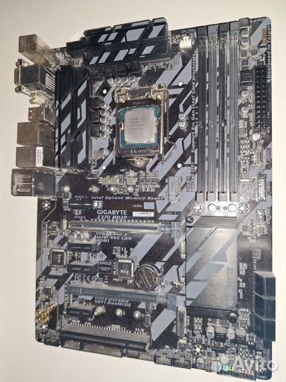 Материнская плата с процессором