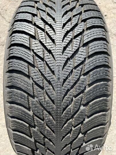 Nokian Tyres Hakkapeliitta R3 245/45 R18 100T