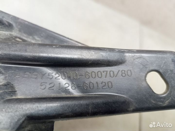 Накладка противотуманной фары левой