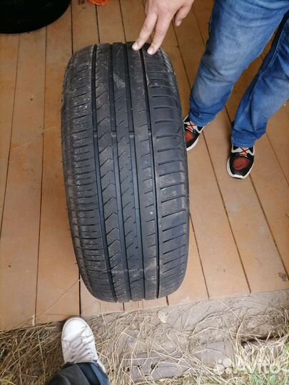 Michelin Latitude Tour HP 255/60 R18