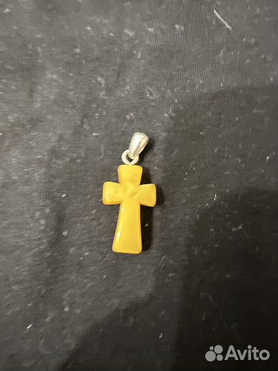 Подвеска из янтаря