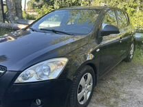 Kia Ceed 1.4 MT, 2008, 210 000 км, с пробегом, цена 530 000 руб.