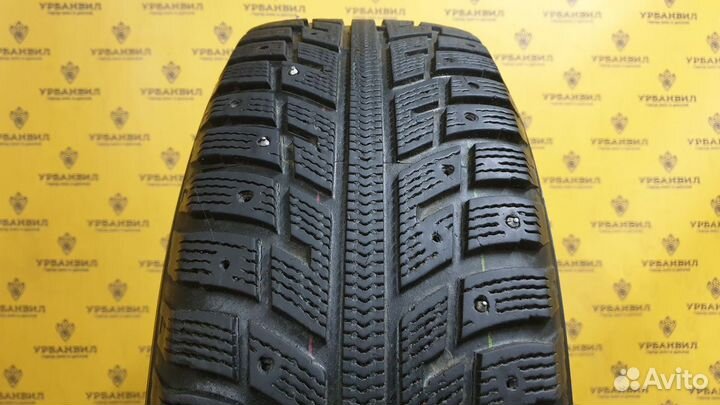 Kumho I'Zen KW22 215/65 R16 98T