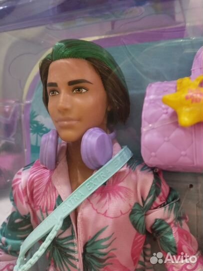 Кен экстра Barbie extra fly
