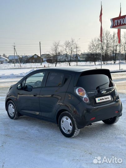 Chevrolet Spark 1.0 AT, 2011, 143 000 км