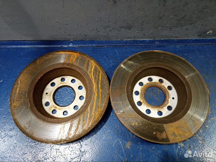 Диски комплект задние Volkswagen Passat B6