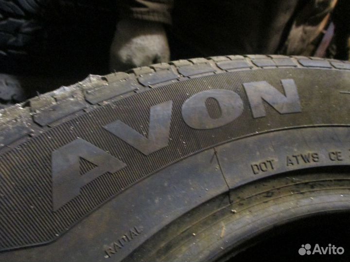 Avon ZZ1 235/60 R16