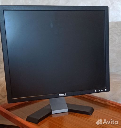 Системный блок с монитором