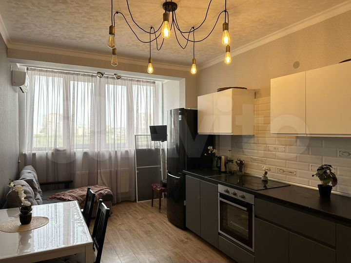 2-к. квартира, 67 м², 3/6 эт.