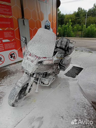 Honda gl 1200 goldwing